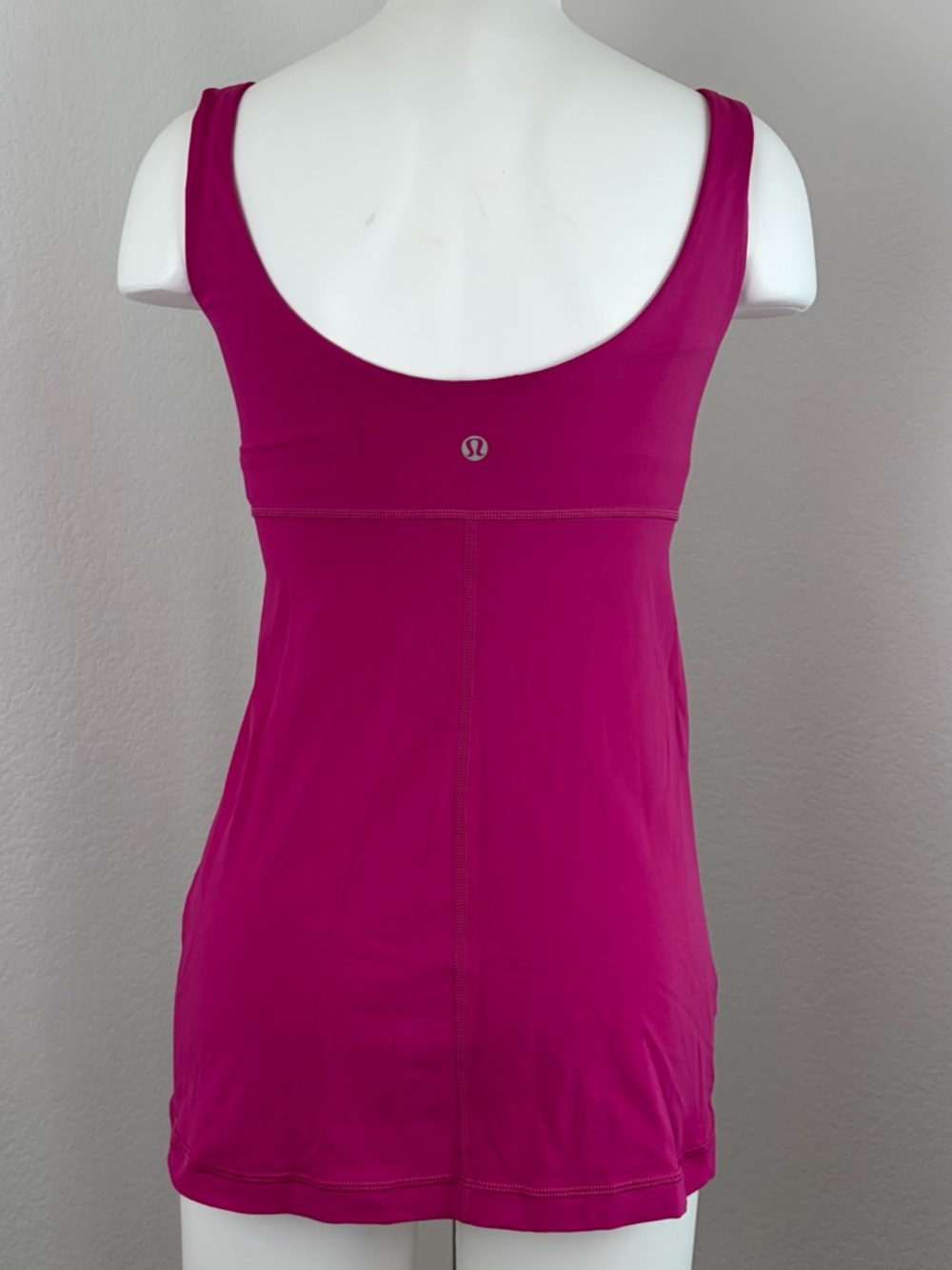 Lululemon Aria Tank II in Raspberry - Picture 6 of 9